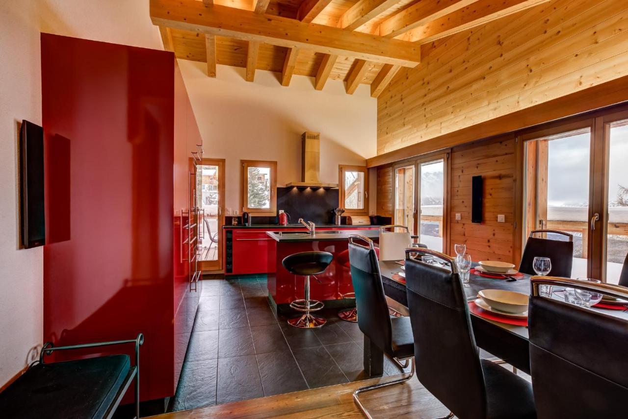 Chalet Flocon De Neige - Jacuzzi - Sauna La Tzoumaz Luaran gambar