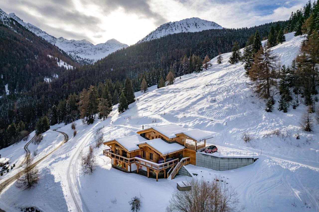 Chalet Flocon De Neige - Jacuzzi - Sauna La Tzoumaz Luaran gambar