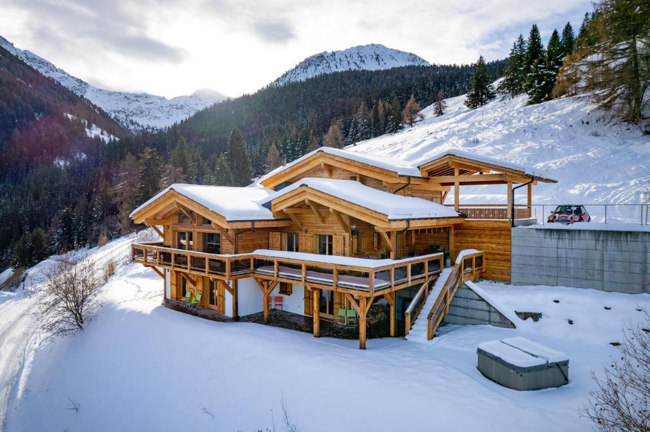 Chalet Flocon De Neige - Jacuzzi - Sauna La Tzoumaz Luaran gambar