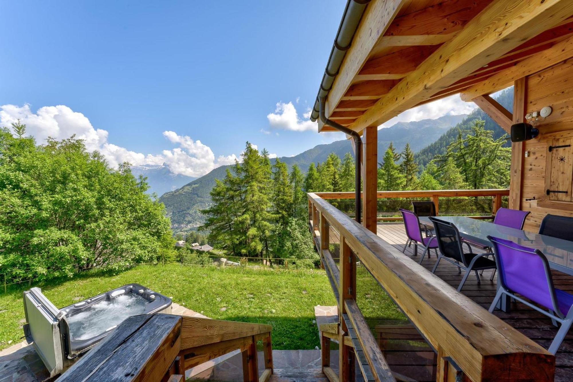 Chalet Flocon De Neige - Jacuzzi - Sauna La Tzoumaz Luaran gambar
