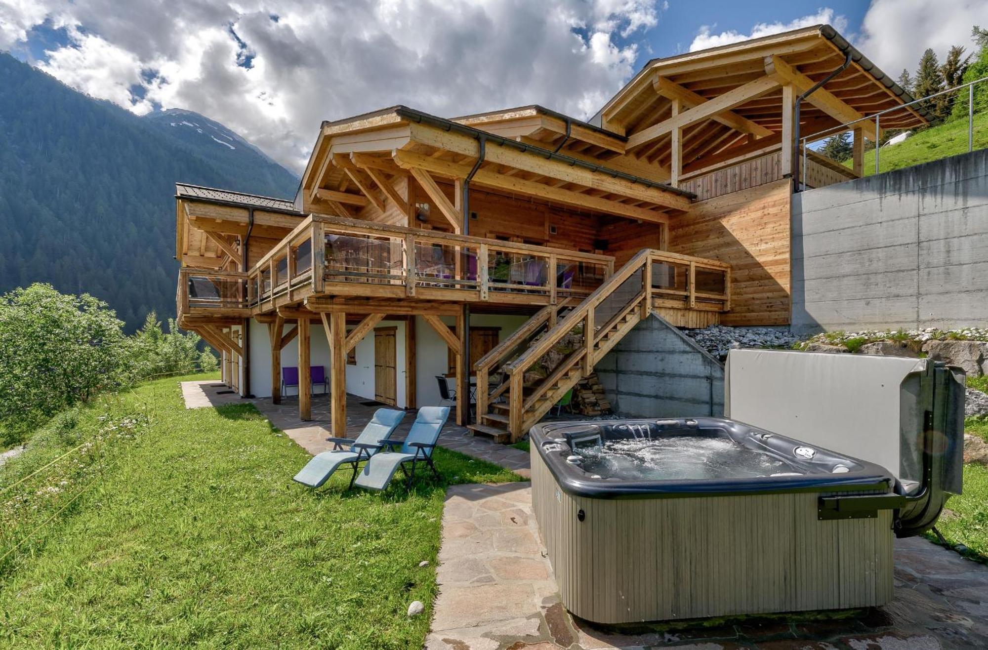Chalet Flocon De Neige - Jacuzzi - Sauna La Tzoumaz Luaran gambar